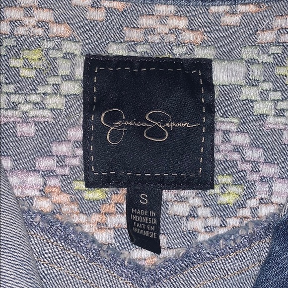 Ombré Jean Jacket ✨ - Picture 2 of 5